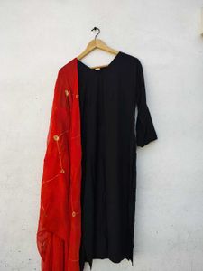 Black Kurta Set With Red Duppata