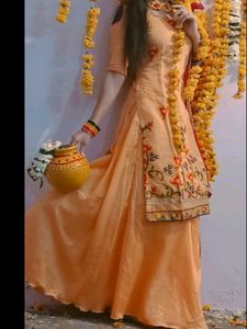 A Stunning beautiful punjabi skirt suit set..