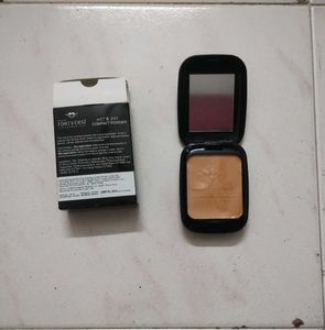 Forever 52 Compact Powder