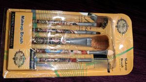 Unused ME&#39;s Brush set (5)