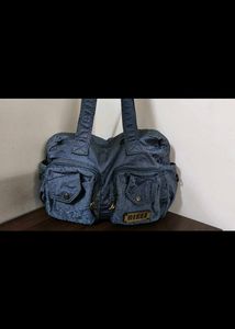 Light Weight Multipocket Everyday Bag