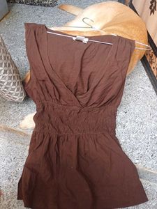 Brown V-Neck Sleeveless Top