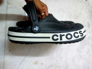 Crocs With Tag