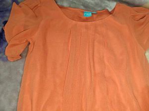 Chic Peach Top