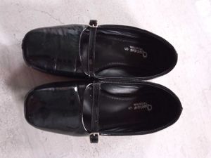 Women Flats And Bellies