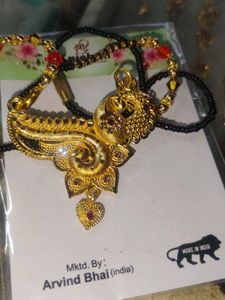 Elegant Gold Mangalsutra