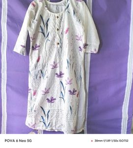 Floral Embroidered Kurti