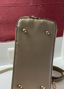 Brand new handbag with Detachable Sling Belt