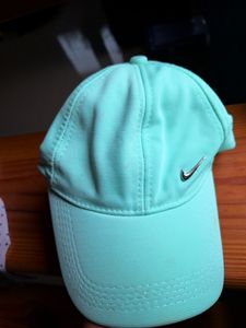 pista green cap