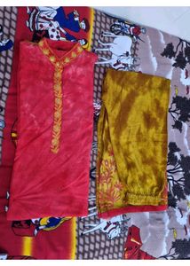 Max Women's Elegant Kurta Set