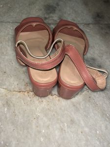 heels sandals size 5