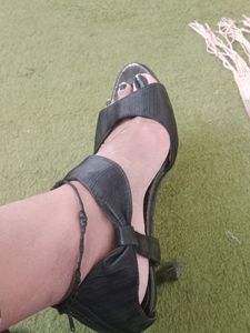Stylish Black Heel(38)