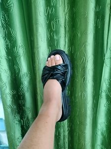 ✨price drop alert✨✨Trendy women flat✨