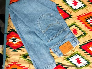 Light Wash Denim Jeans