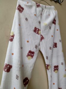 Comfy Bear Picture White Lounge Wear
