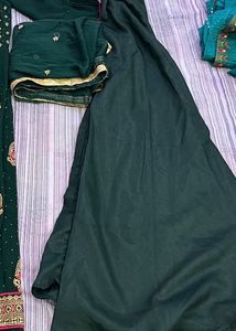 Green Shrara Suit