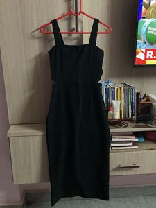 Chic Black Bodycon Dress