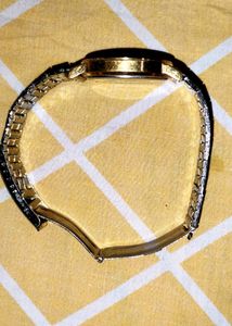 Swarna Humul Quartz watch