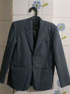 Stylish Gray Blazer