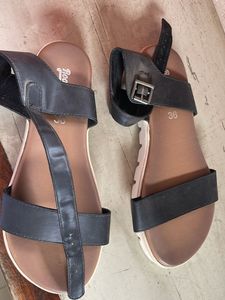 Roadster Black Ankle Strap Sandals