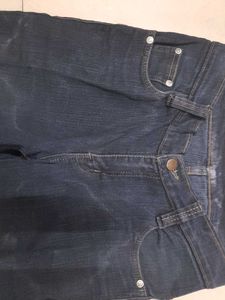 Navy Highwaisted Staight Fit Denim