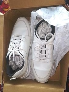 White Fashion Sneakers 7 No