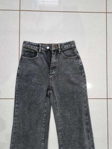 Urbanic Wide Leg Denim Jeans