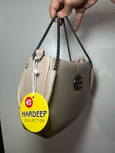 Elegant Beige Shoulder Bag