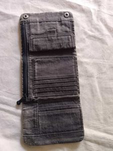 Kipling Wallet