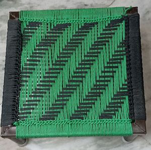 DESI IRON STOOL (PEDDI)