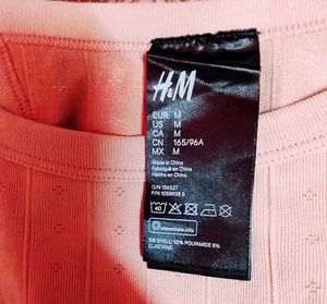 H&amp;M Seamless Ribbed Crop Top