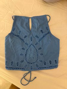 Never Worn Cute Cutout Crop Top