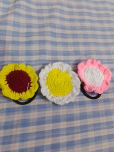 Crochet Flower Hair Tie Set (3)