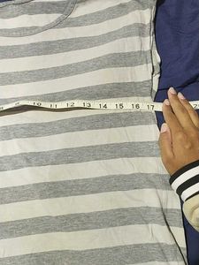 Striped Women&#39;s Top