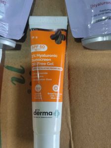 Derma Sunscreen &amp; L&#39;Oreal Shampoo