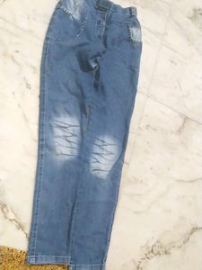 Top and Jeans Sat