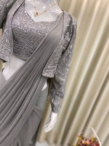 🆕️🆕️Ready To Wear Saree With Jacket