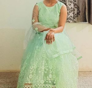 Women Light Green Legenga With Blouse And Dupatta
