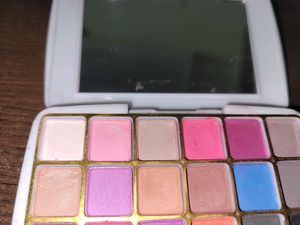 Mars Liquid Matte + Hilary Rhoda Eyeshadow