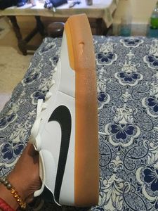 Nike Court Vision Low Sneakers