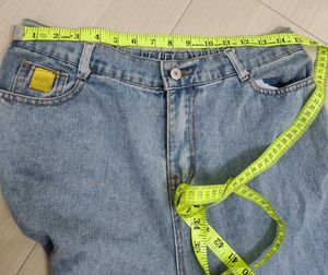 Straight Jeans