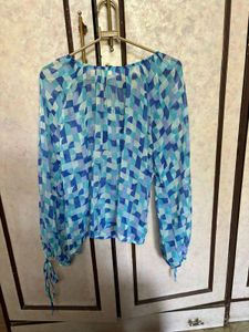 Sera Balloon Sleeve Top