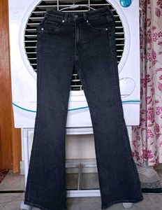 H&M Flared Jeans