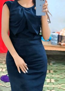 Chic Navy Sheath Dress