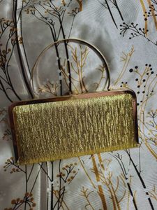 Trendy Clutch With Adjustable Handles 👝