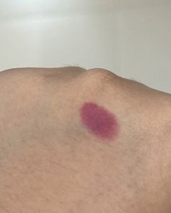 oriflame lipstick - moonlight orchid