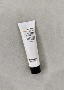 Minimalist 10ml sunscreen and 20ml shampoo combo