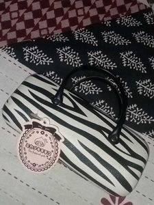 Zebra Print specs case purse style
