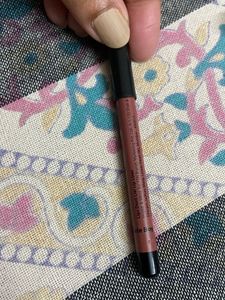 NYKAA Lips Don't Lie Lip Liner shade chocolate Boy