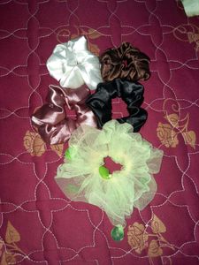 combo of 5 scrunchies